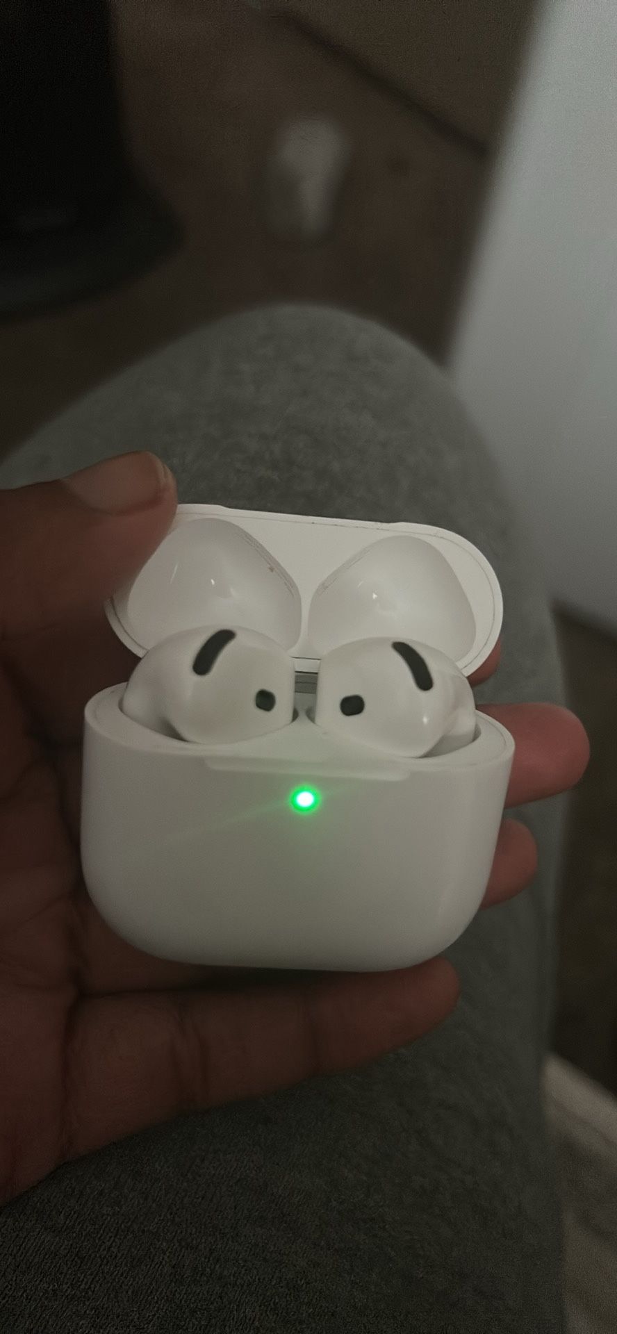 AirPods 4th Gen