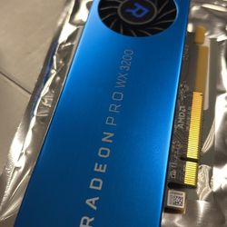 AMD RADEON PRO WX3200