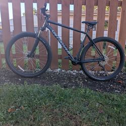 Specialized Rockhopper Bike