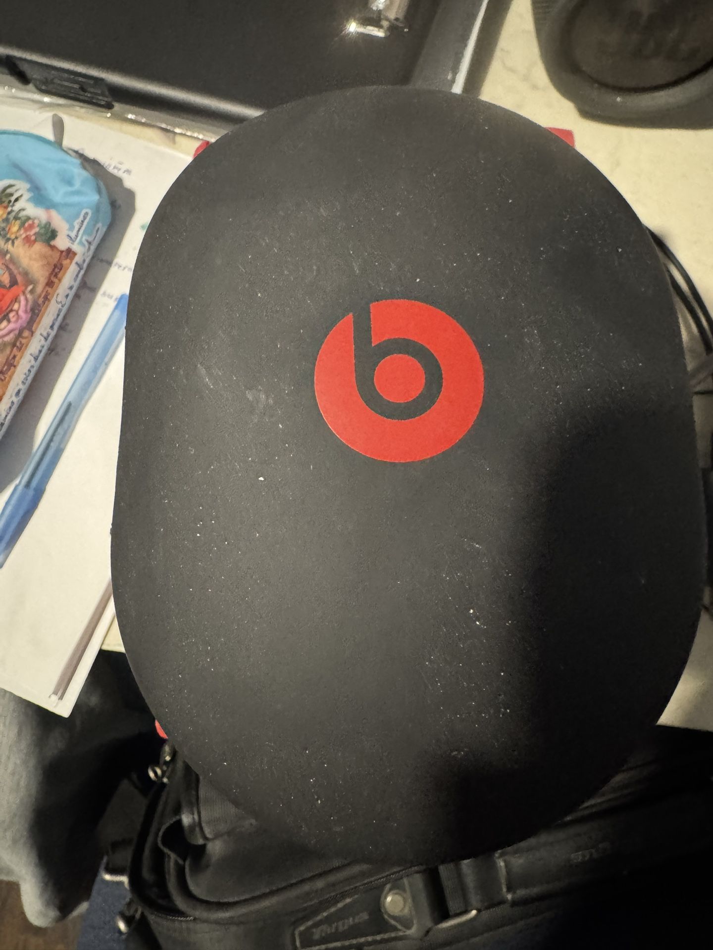 B