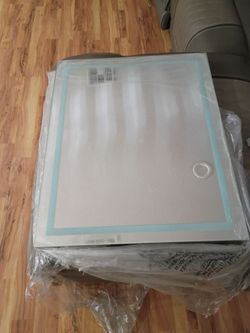 24x30 mirror light,no box available now,