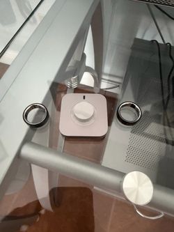 Oura Ring Gen 4 Two Rings with Charger