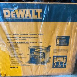 DeWalt 12 1/2 Portable Thickness Planer