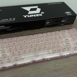 YUNZII X71 Pink Mechanical Keyboard