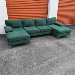 Green Velvet U Sectional Couch 🚛 SAME DAY DELIVERY