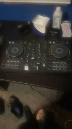 DDJ-FLX4 DJ table