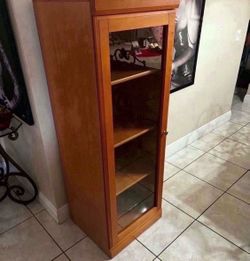 Cabinet With Glass Door & 3 Shelves