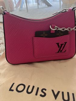 NEW Louis Vuitton Marellini in Rose Miami for Sale in Phoenix, AZ