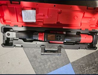 MILWAUKEE M12 FUEL One-Key 12-Volt Lithium-Ion Brushless Cordless 1/2 in. Digital Torque Wrench with 4.0 Ah Battery and Charger