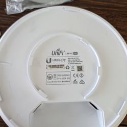 Ubiquiti UniFi UAP-AC-Pro Access Point - Used but Works Great!