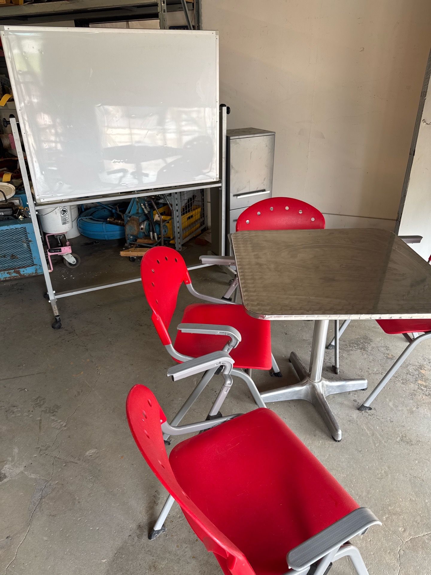 Table & 4 chairs
