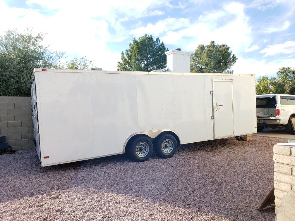 2015 24 foot enclosed trailer. for Sale in Phoenix, AZ - OfferUp