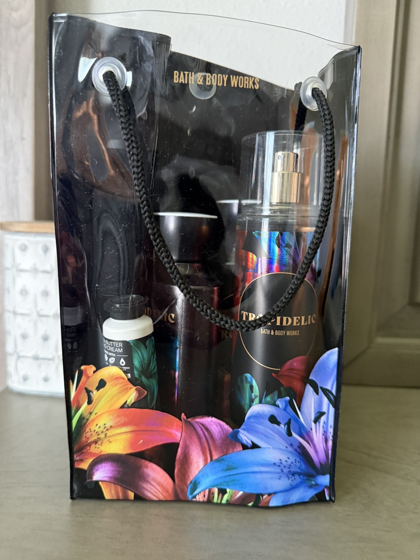Bath And Body Tropidelic