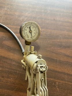 Mityvac  II  Hand Vacuum Pump with Gauge