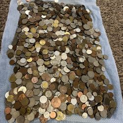 Foreign coins (2500 pieces) about 22 Lb