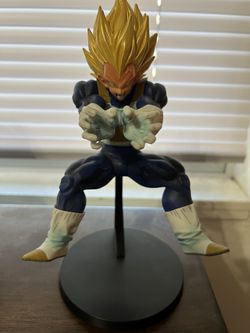SSJ Vegeta figure