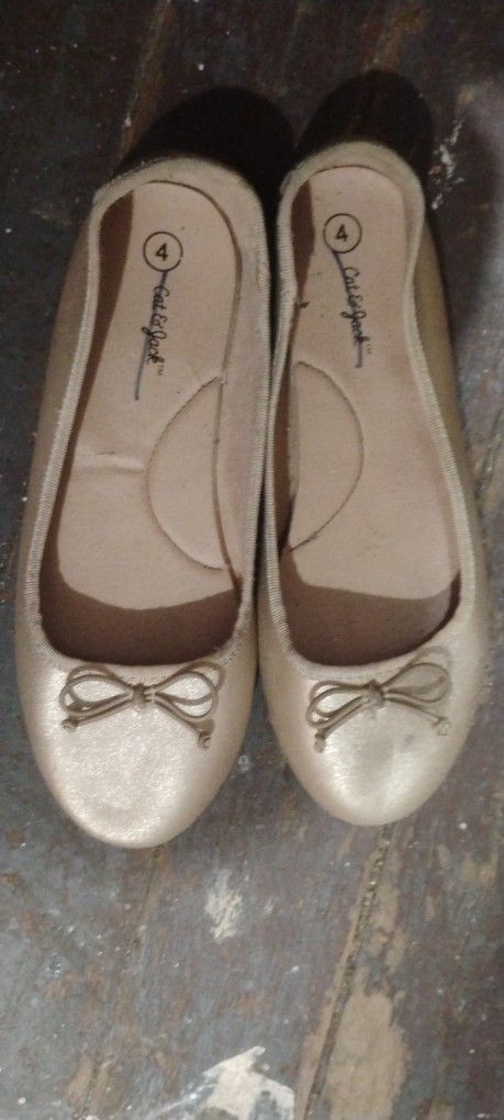 Cute Girl's Flats Like New