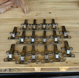 Cabinet Hinges