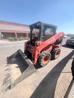 Kubota SSV65 Skid Steer Loader