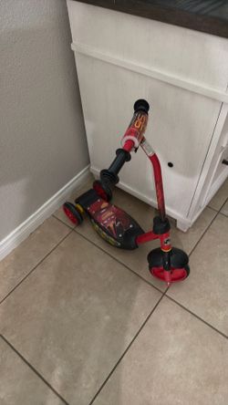 Lightning McQueen 3 wheel scooter