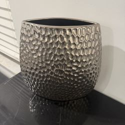 Beautiful Silver Hammered Home Decor Vase