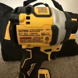Dewalt Impact 850 +bag