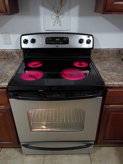GE, Electric Stove.