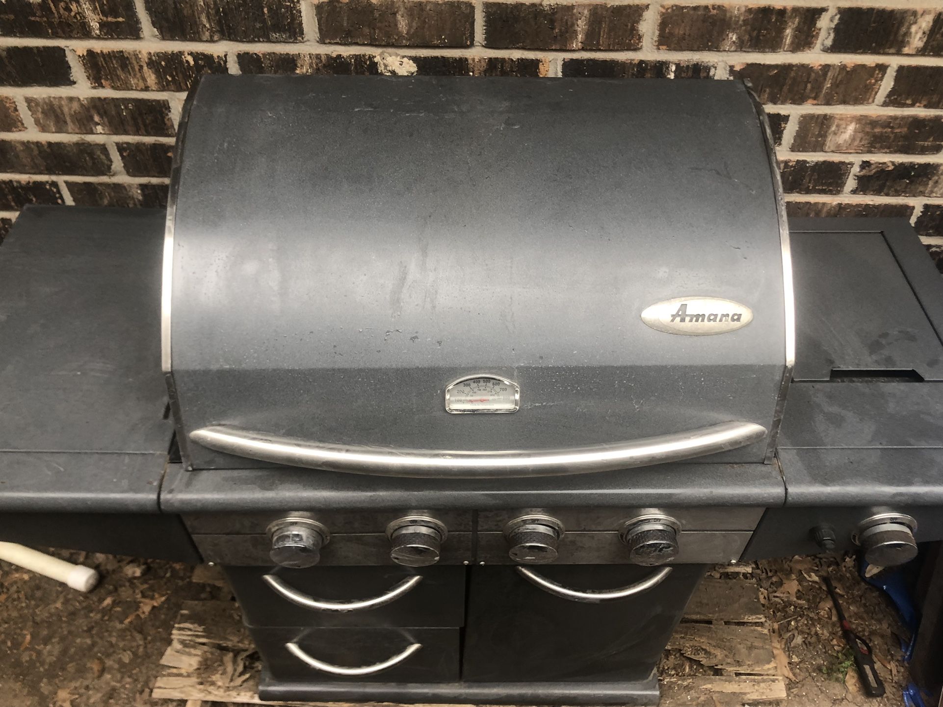 Amana Propane BBQ Pit