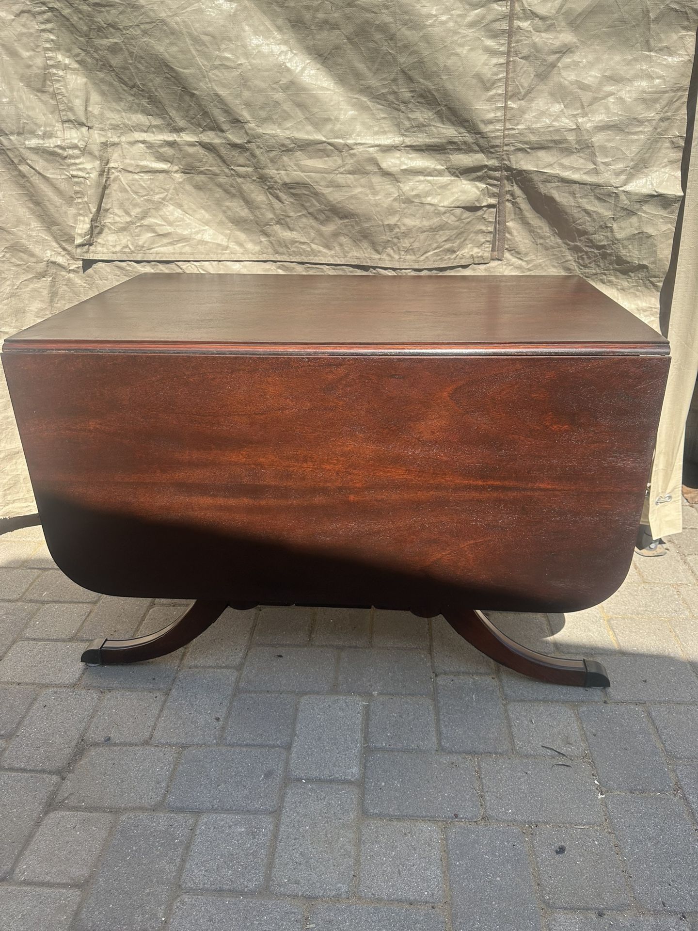 Antique Mahogany Dropleaf Table / Duncan Phyfe dining table