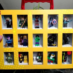 LEGO 15 Minifigure Collector's Display Carrying Case  Magnetic Lid 