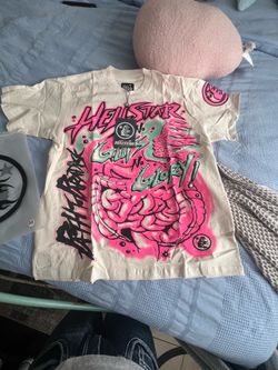 hellstar shirt size medium fits like a large