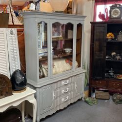 Vintage Antique Curio Cabinet 
