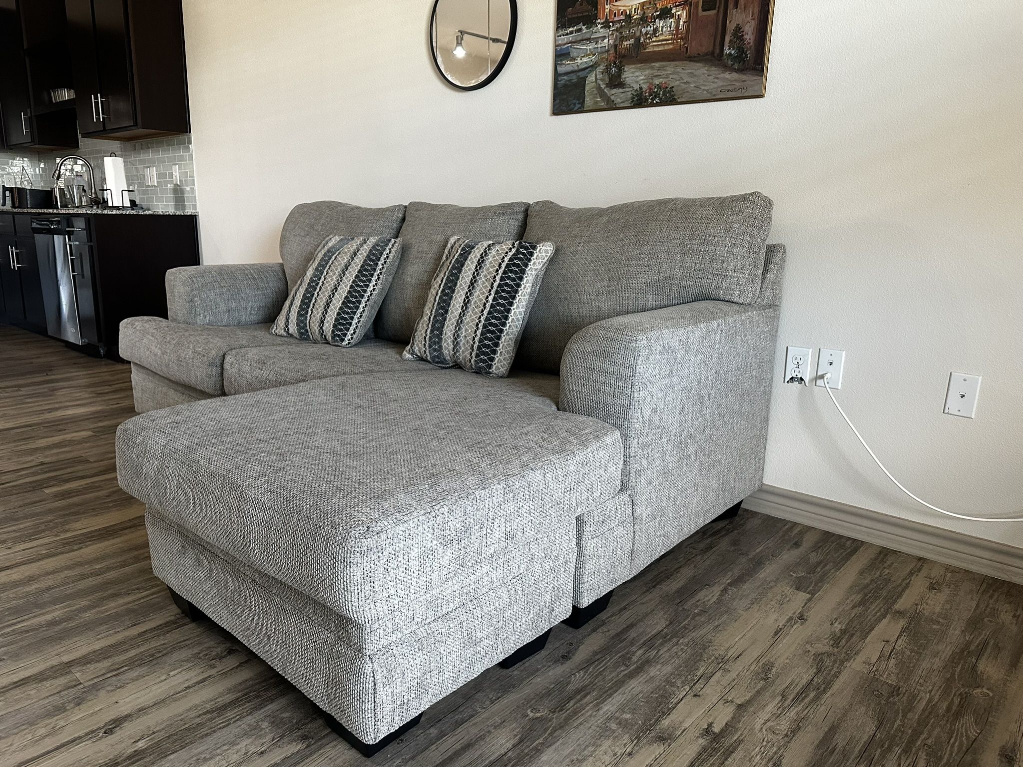 Gray Couch With Chaise Lounge