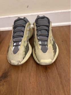 Yeezy 700 V3