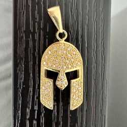 18 K GOLD SPARTAN HELMET PENDANT