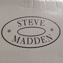 Womens Size 6 Steve Madden' PAMPERED'- BLACK NUBUCK 