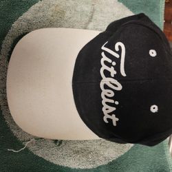 TITLEIST GOLF HAT ADJUSTABLE