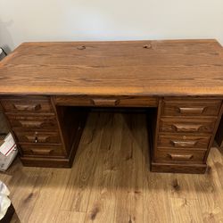 Beautiful, Solid Oak Desk