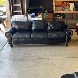 Free Black Leather Couch 