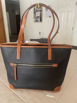Dooney & Bourke Handbag