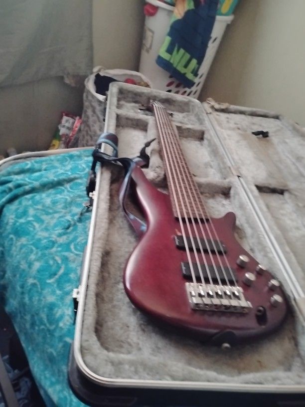 Bajo