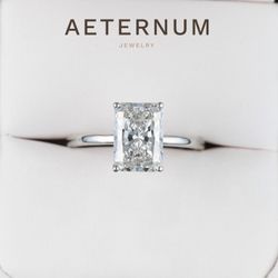 Radiant Engagement Ring 