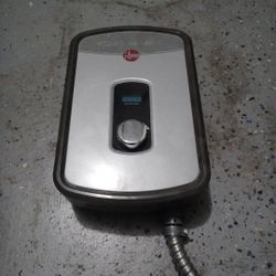 Rheem Water Heater 