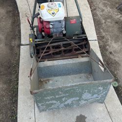 Honda Trimmer And Lawn Mower