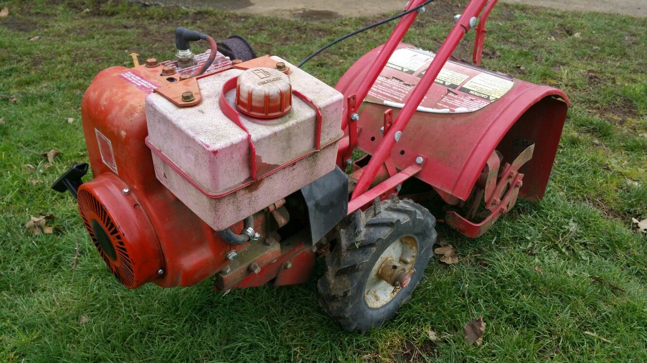 TroyBilt TUFFY Rear Tine Rototiller 4hp Tiller for Sale in Salem, OR
