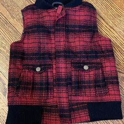 Genuine Kids from Osh Kosh Red/Black Buffalo Plaid Vest Toddler size 3T