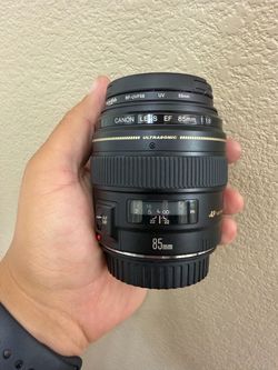 Canon EF 85mm 1.8