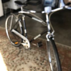 Vintage Collegiate 3 Schwann Bike 