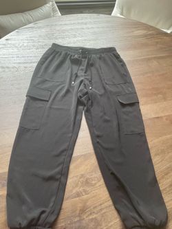 Women’s Michael Kors  black polyester cargo light weight pants. Size Large