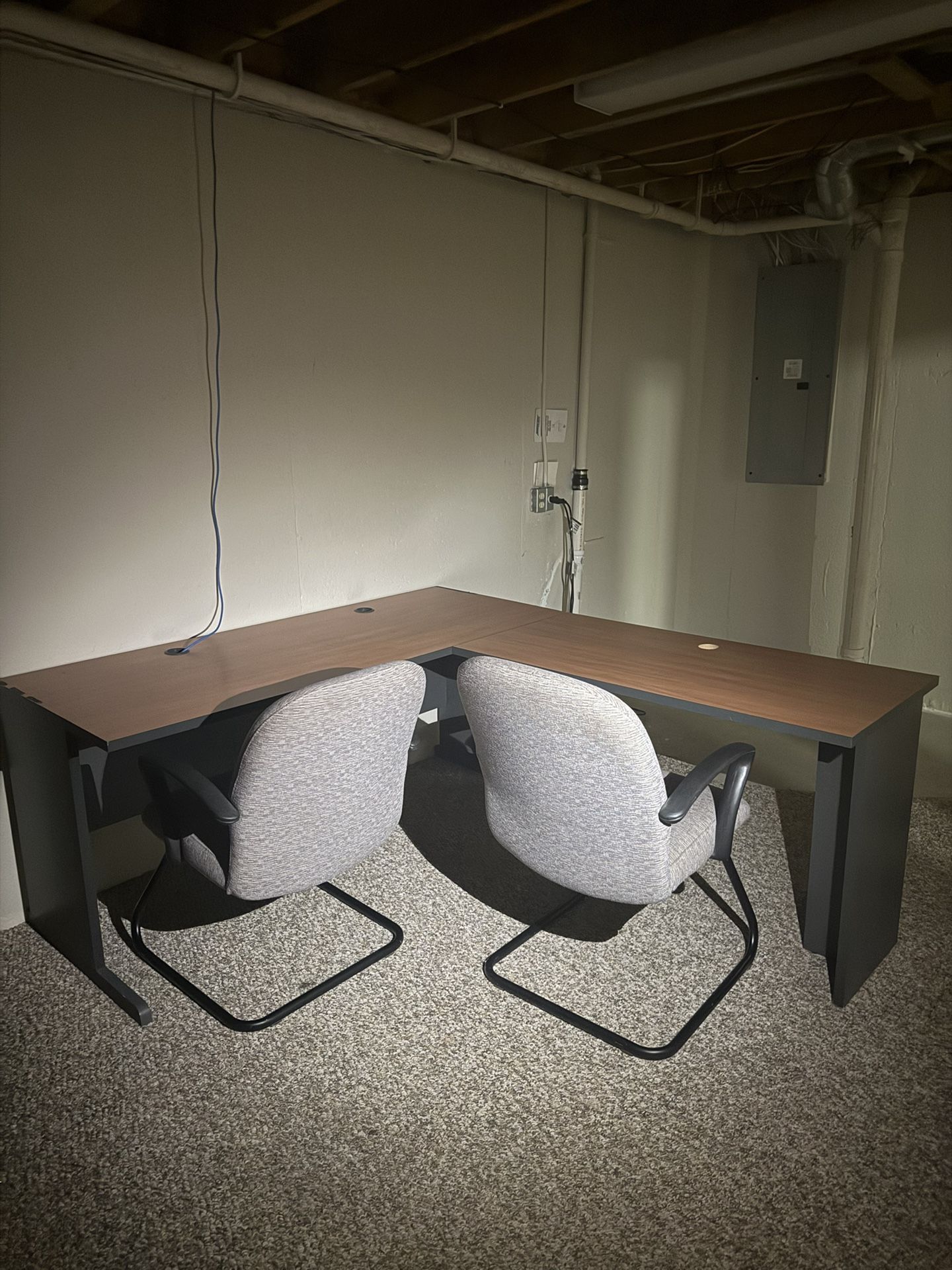 L Shaped, Chairs, Bookshelf 